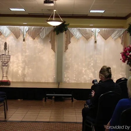 Holiday Inn Quincy By Ihg 